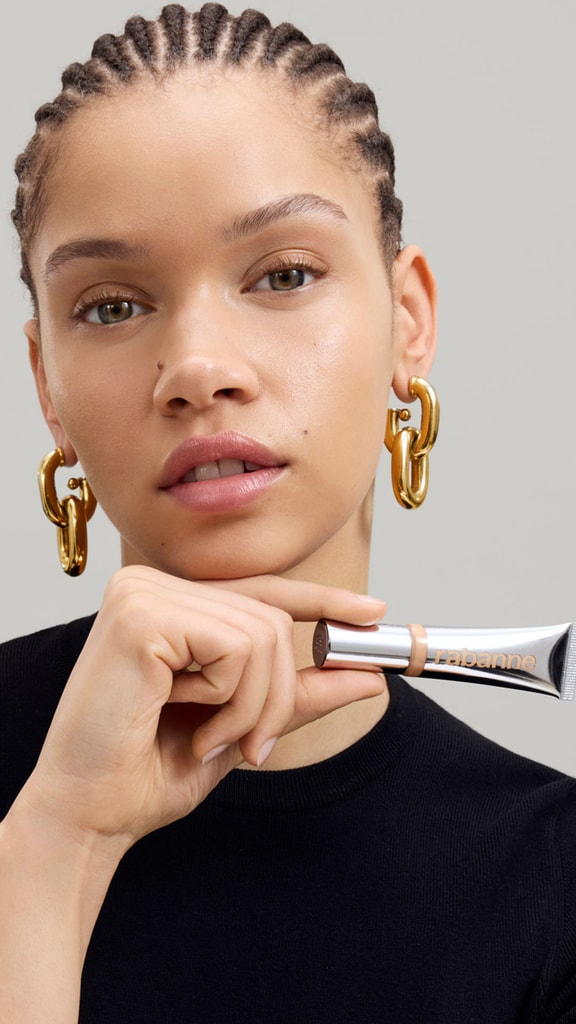 RABANNE MAKEUP / 1' GLOW-TO's STEP 1